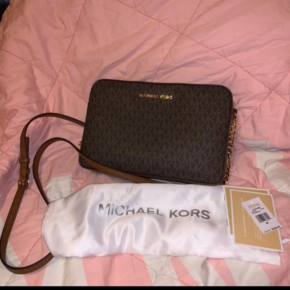Michael Kors crossbody